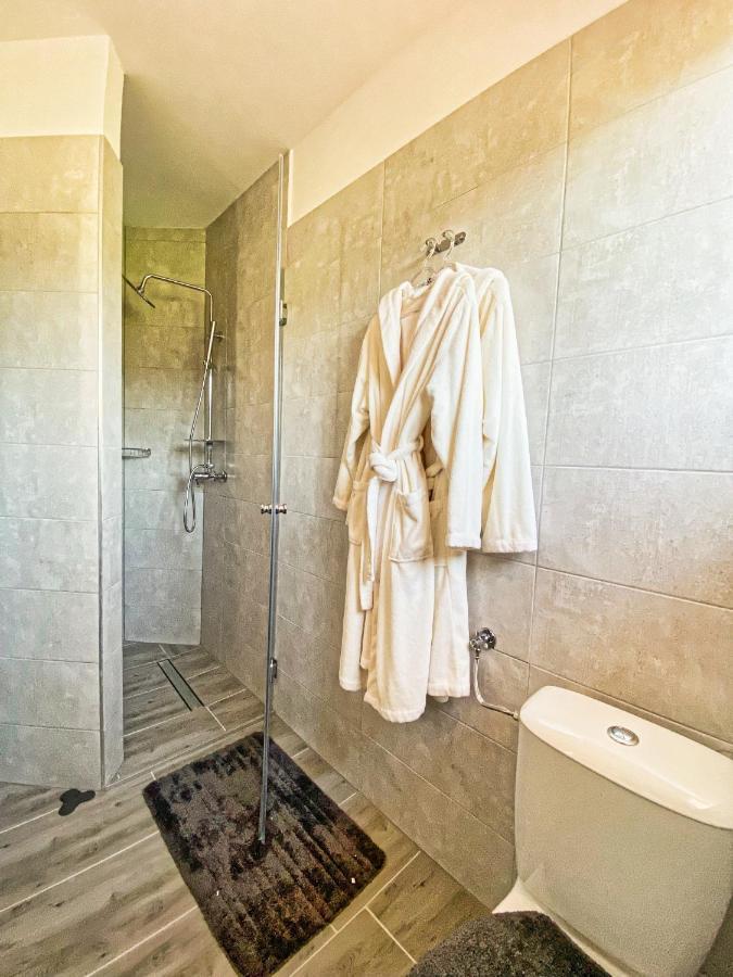 Apartmani Fenestra Otočac Eksteriør billede